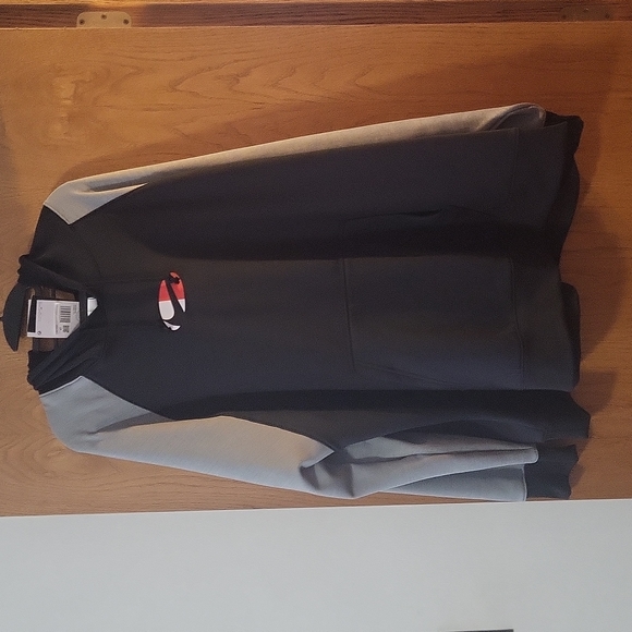 Nike Sweaters - Womens Nike Hooded Sweatshirt 3x